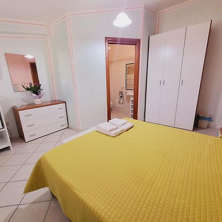 B&B Il Girasole SantʼAnna Arresi 外观 照片