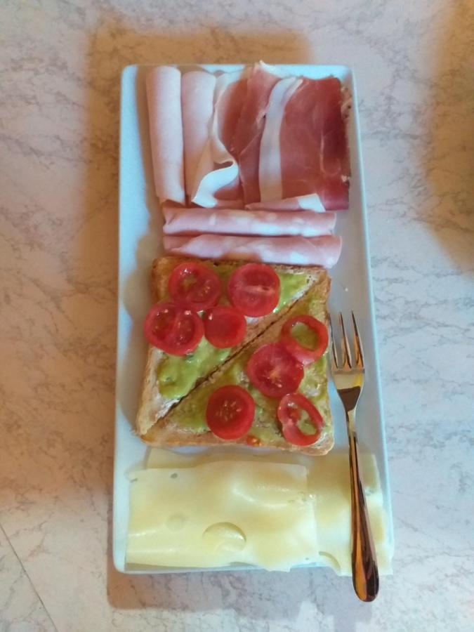 B&B Il Girasole SantʼAnna Arresi 外观 照片