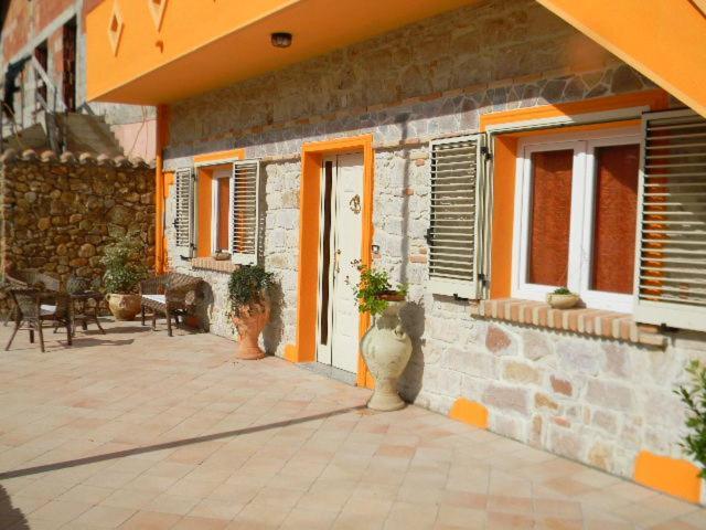 B&B Il Girasole SantʼAnna Arresi 外观 照片