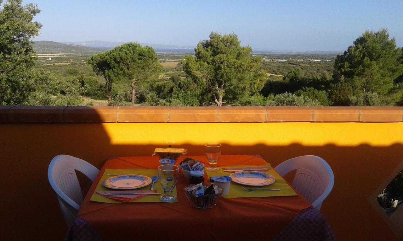 B&B Il Girasole SantʼAnna Arresi 外观 照片