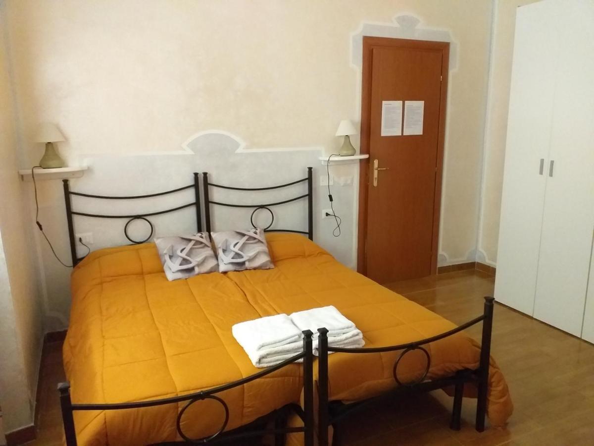 B&B Il Girasole SantʼAnna Arresi 外观 照片