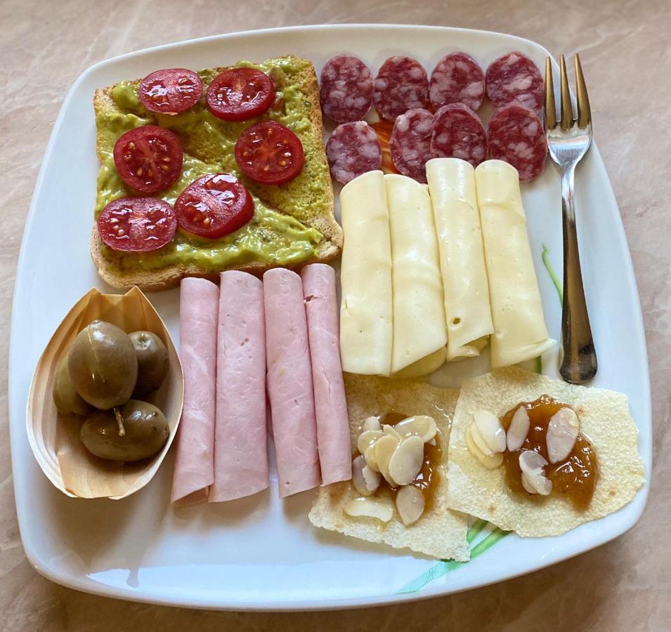 B&B Il Girasole SantʼAnna Arresi 外观 照片