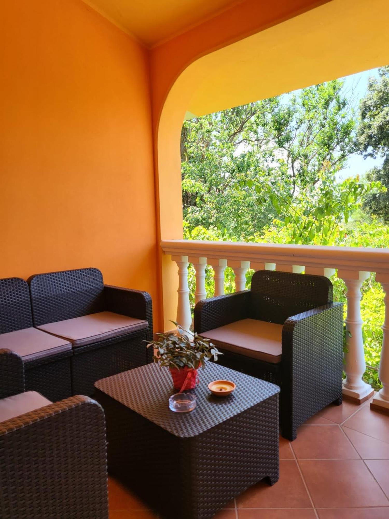 B&B Il Girasole SantʼAnna Arresi 外观 照片