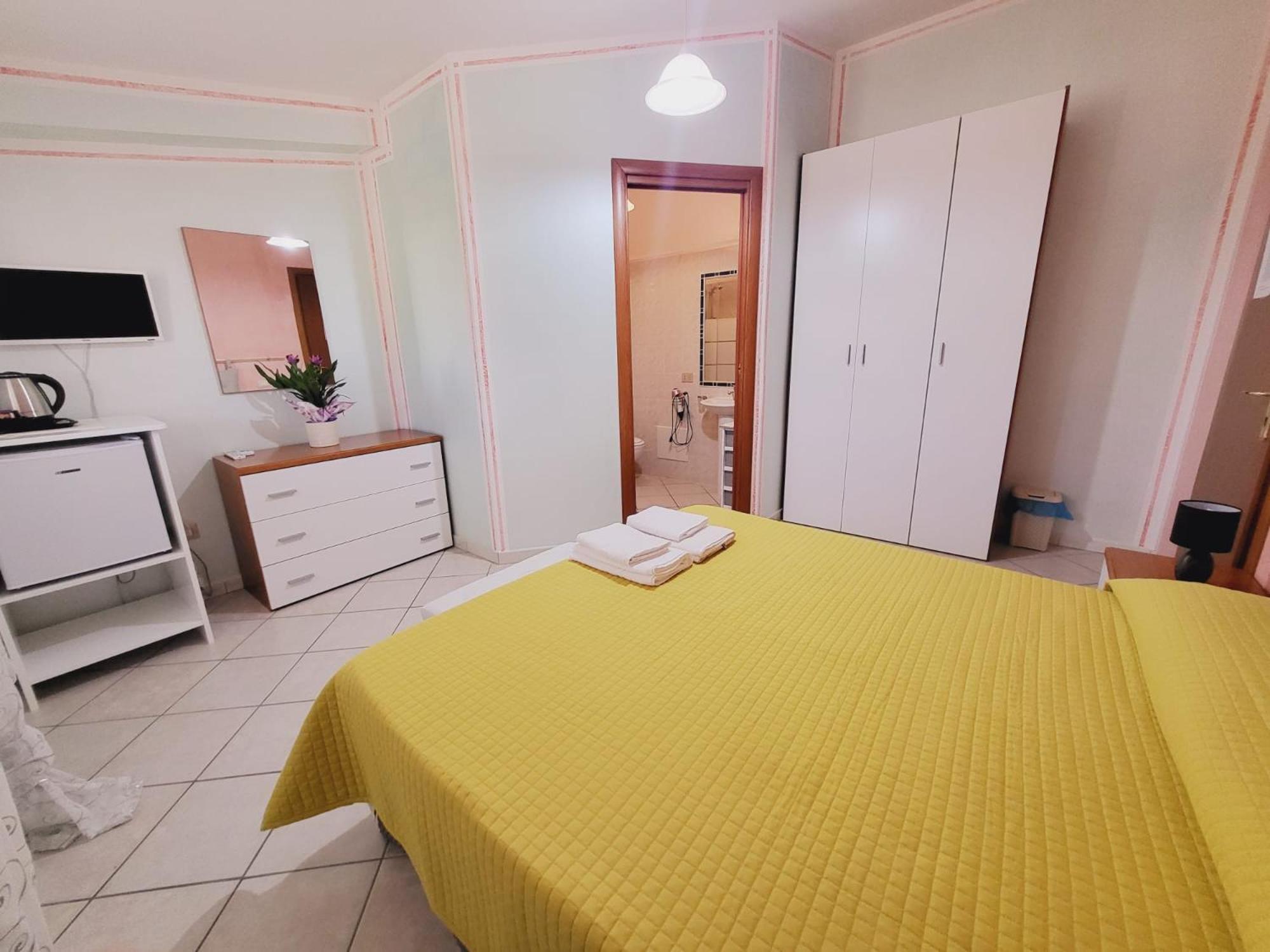 B&B Il Girasole SantʼAnna Arresi 外观 照片