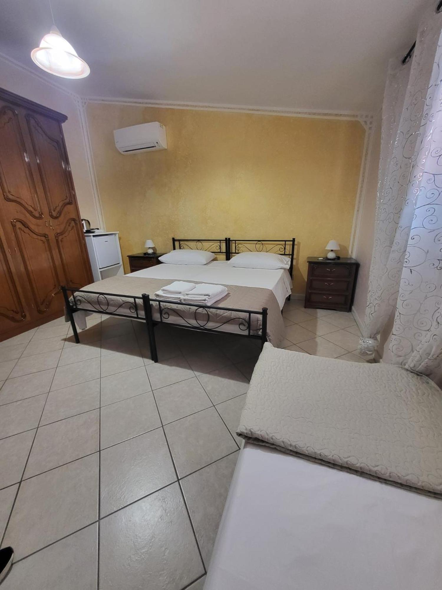 B&B Il Girasole SantʼAnna Arresi 外观 照片